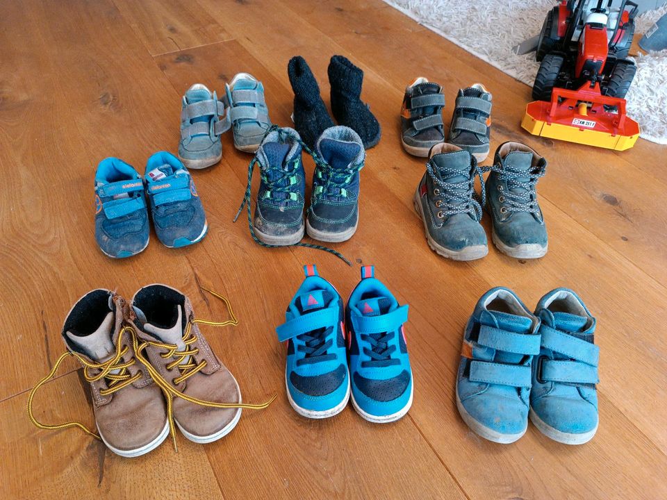 Diverse Schuhe in 23 (3-8€, Pepino, Elefanten, Superfit, Nike,..) in Bad Boll