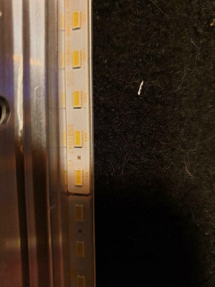 LEDs 74.55T20.001-0-FC1 / 550TA46 / 550TA47 aus Sony KDL-55W815B in Hemer