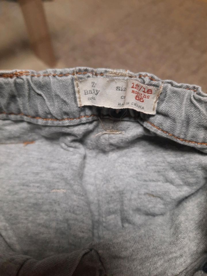 Baby Jeans Gr. 86 Zara grau gefüttert in Blaichach