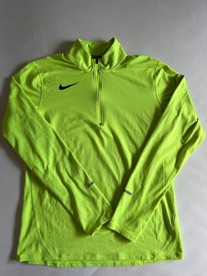 Nike Dri-Fit Running Langarmshirts Paket Gr. M 5 Teile in Brühl