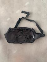 Bauchtasche ASICS neu Limited Edition Hessen - Bad Vilbel Vorschau