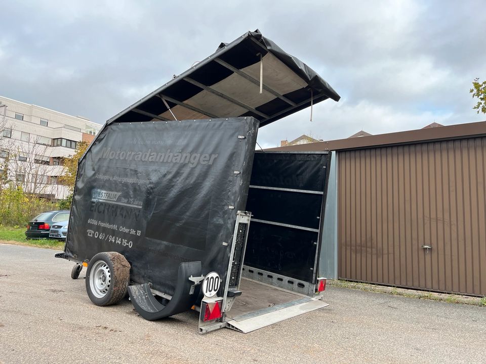 Unsinn Absenkanhänger mit Hochplane /Motorradanhänger geschlossen in Nauheim