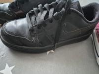 Nike Turnschuhe/Sneaker Gr 37 Niedersachsen - Twist Vorschau