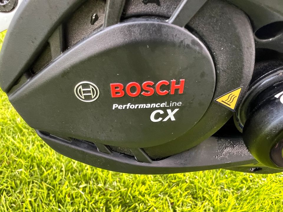 Simplon Spotlight Bosch CX UNI TR RH 55 Weiß-NUR 186km NP 5.850€ in Bad Saulgau