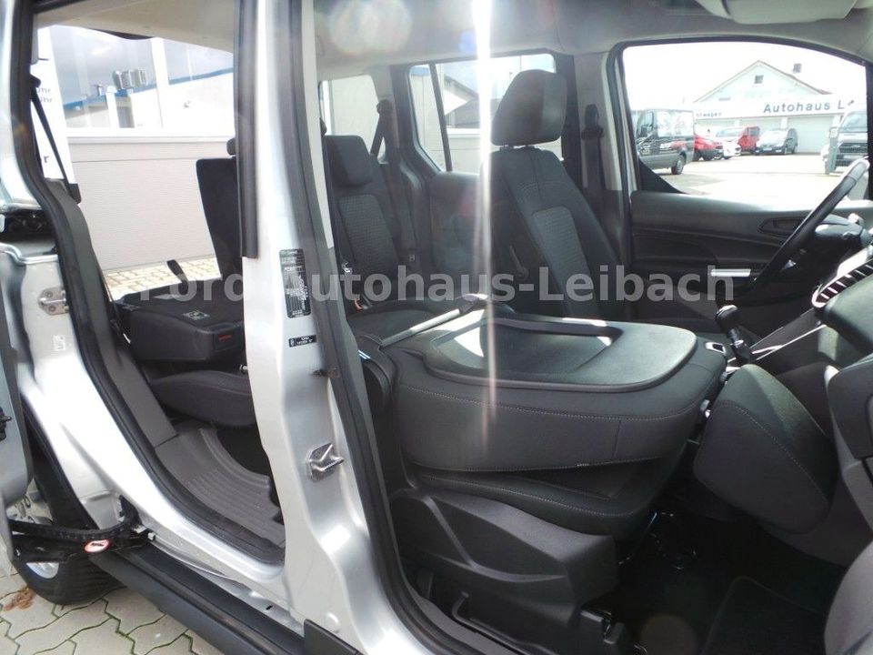 Ford Tourneo Connect 205 L1 Trend  Rückfahrkamera usw in Rülzheim