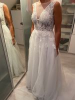 Traumhaftes Brautkleid mit langer Schleppe Ivory NEU XL Nordrhein-Westfalen - Borken Vorschau