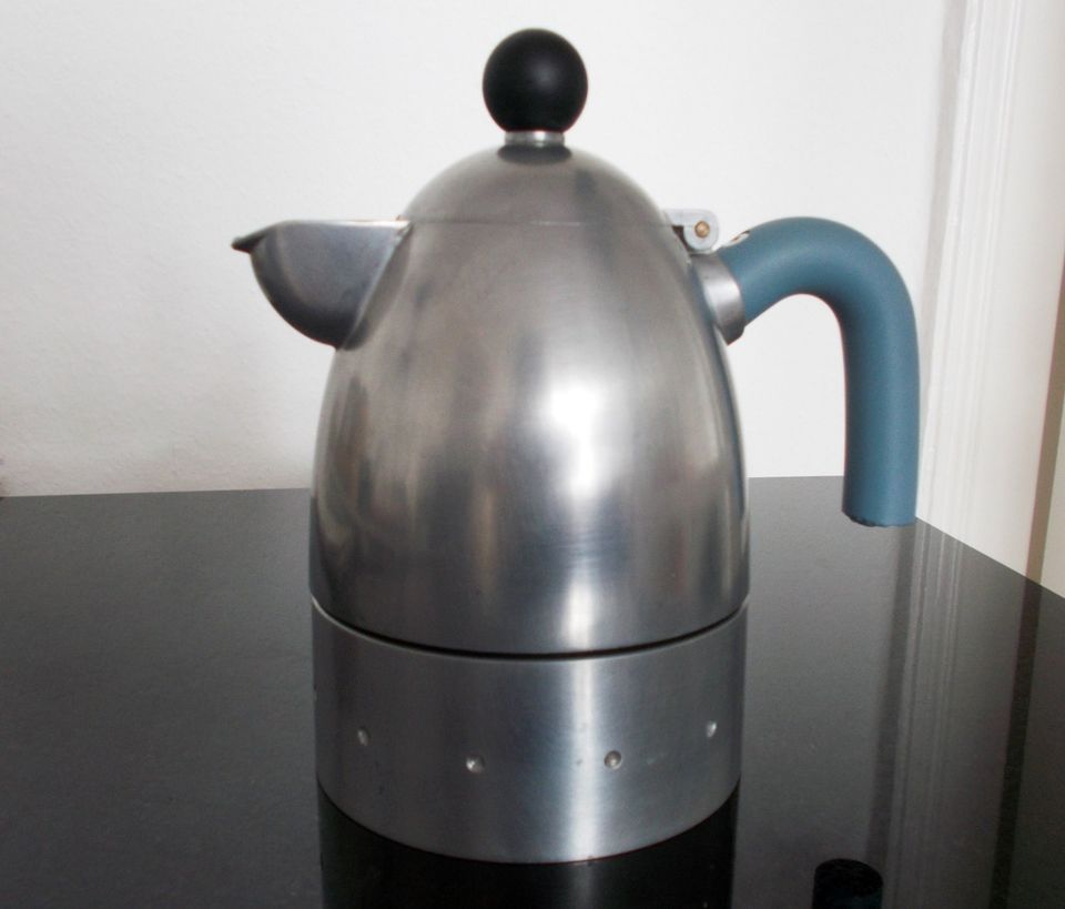 ALESSI PELICANO ESPRESSOKOCHER (6 TASSEN) in Kassel