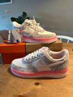 Nike WMNS AIR FORCE 1'07 LV8 Gr. 38,5 NEU Hessen - Staufenberg Vorschau