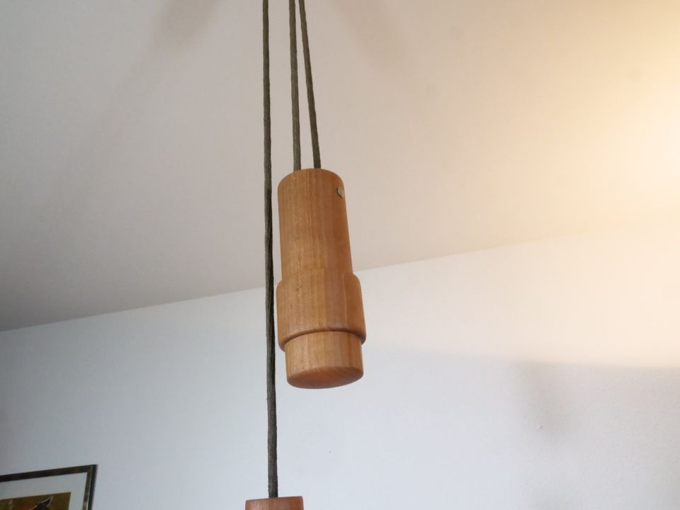 Skandi Design Teak Zugpendel Deckenlampe Domus Lampe 60er Jahre in Mainz