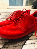 Nike Schuhe rot unisex Nordrhein-Westfalen - Siegen Vorschau