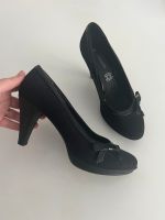 Süße Bugatti Pumps High Heels wie neu Größe 40 schwarz Niedersachsen - Aurich Vorschau