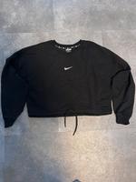 Kurzer Sportpullover von Nike schwarz Gr. S Niedersachsen - Melle Vorschau