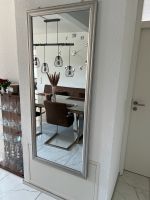 Spiegel mit silbernen Rahmen Baden-Württemberg - Besigheim Vorschau
