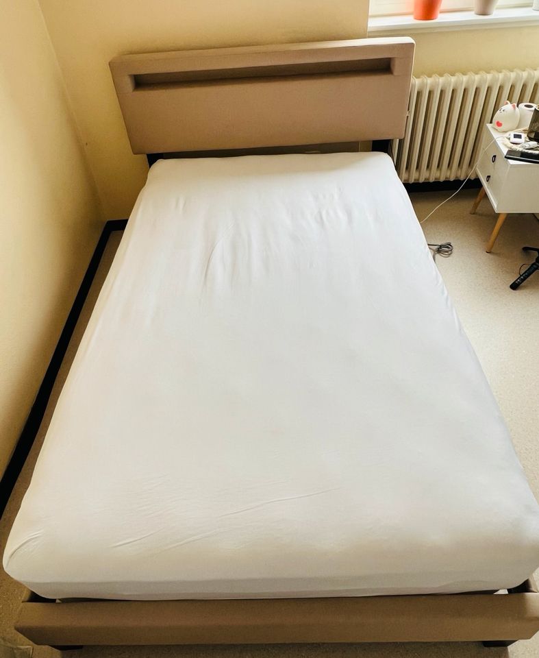 Bett und Matratze in Gießen