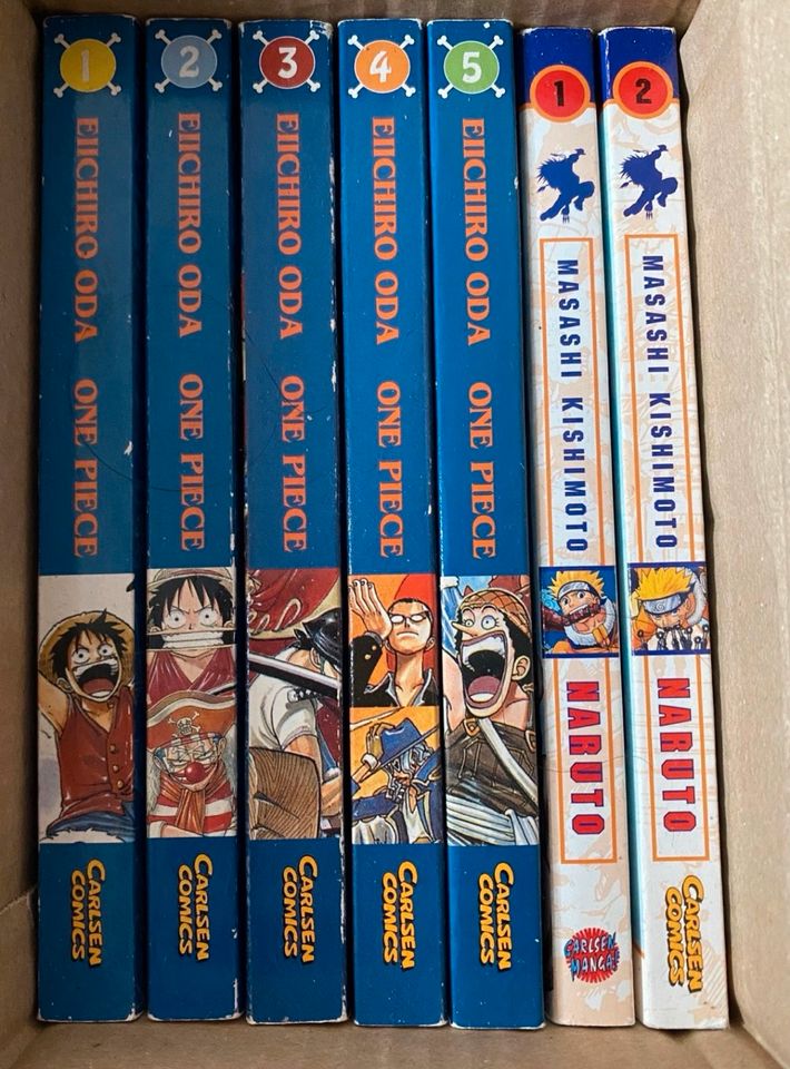 One piece und Naruto mangas in München