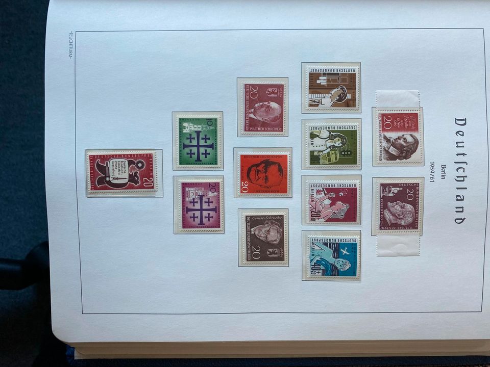 Briefmarken Berlin (gestempelt und postfrisch) in Hamburg