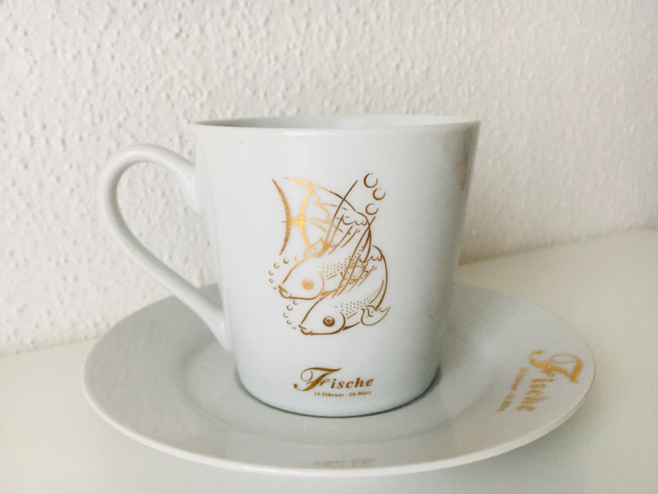 Sternzeichen Fische Astrologie Porzellan-Tasse Gold Geschenk-Idee in Langweid am Lech