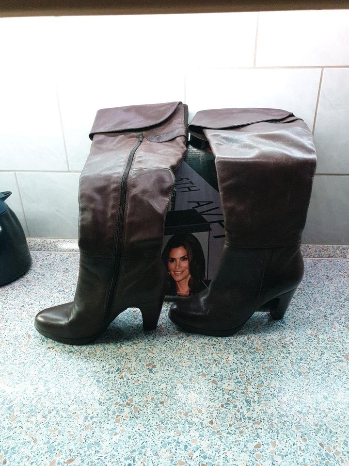 Stiefel Echtleder Cindy Crawford Collection in Münsterdorf 