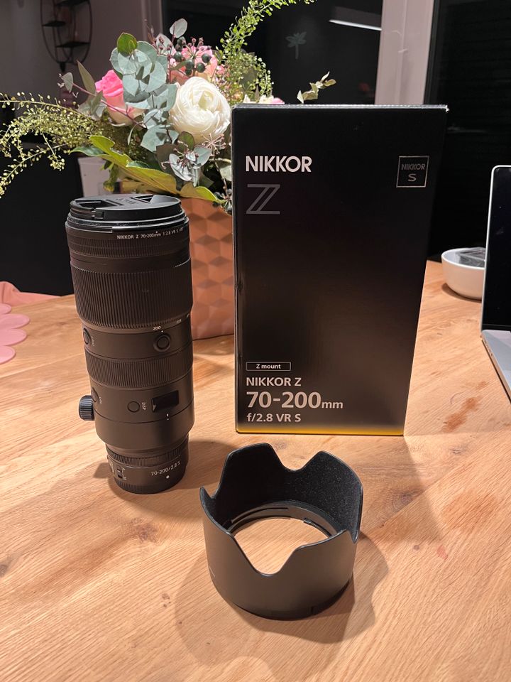 Verkaufe Nikkor Z 70-200mm f/2.8 VR S - Perfekter Zustand in Neuhausen
