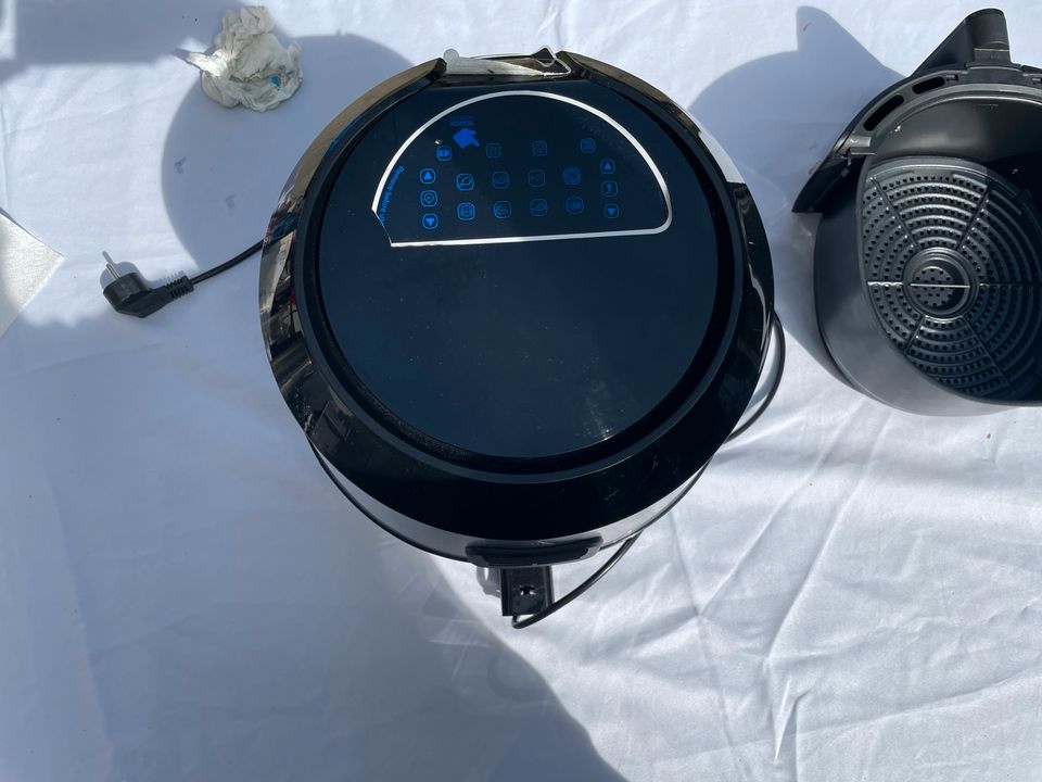 Die Tefal Heißluftfritteuse Easy Fry XXL (Modell EY701D) in Neuss