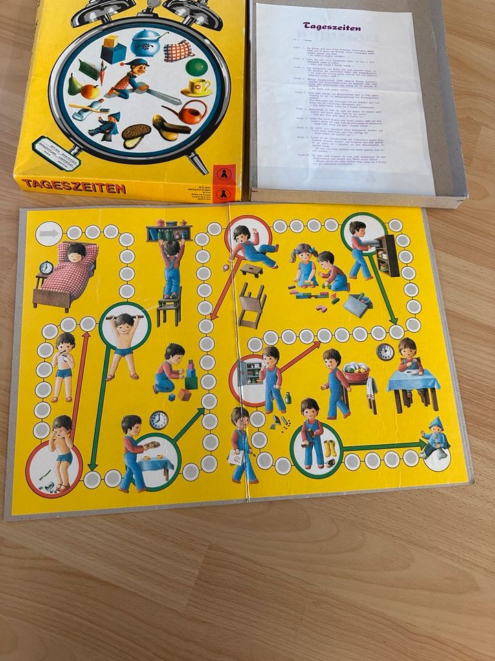 Gesellschaftsspiel DDR „Tageszeiten“ in Hannover