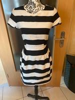 Gestreiftes Kleid Thüringen - Geisa Vorschau