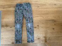 Palomino Jeans mit Blumenmuster und verstellbarem Bund, Größe 122 Altona - Hamburg Lurup Vorschau