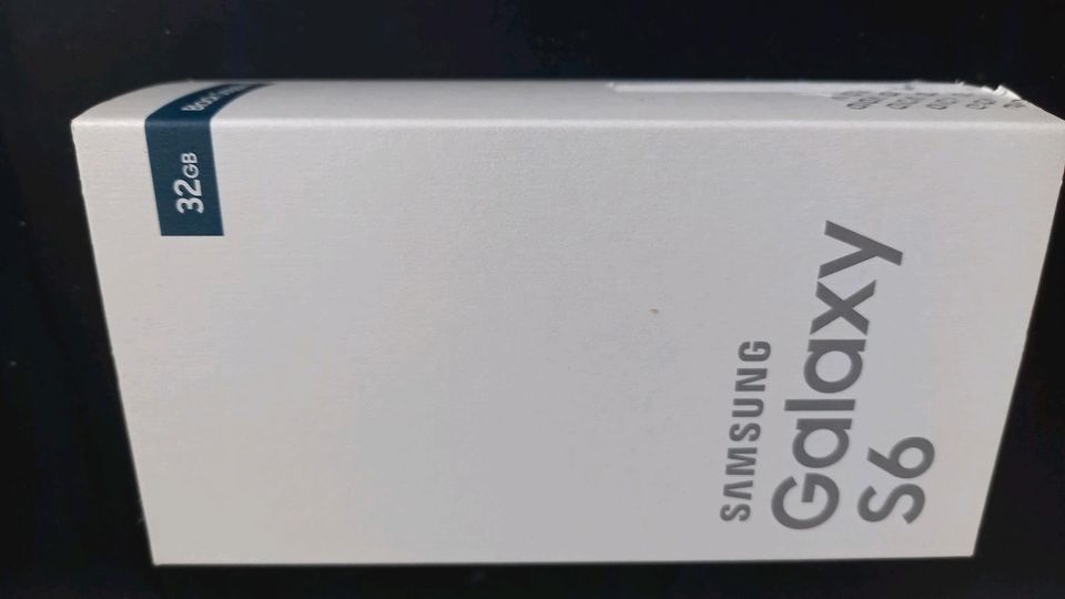 Samsung Galaxy S6 - 32GB - Back Saphire (Ohne Simlock) Schwarz SM in Wermsdorf