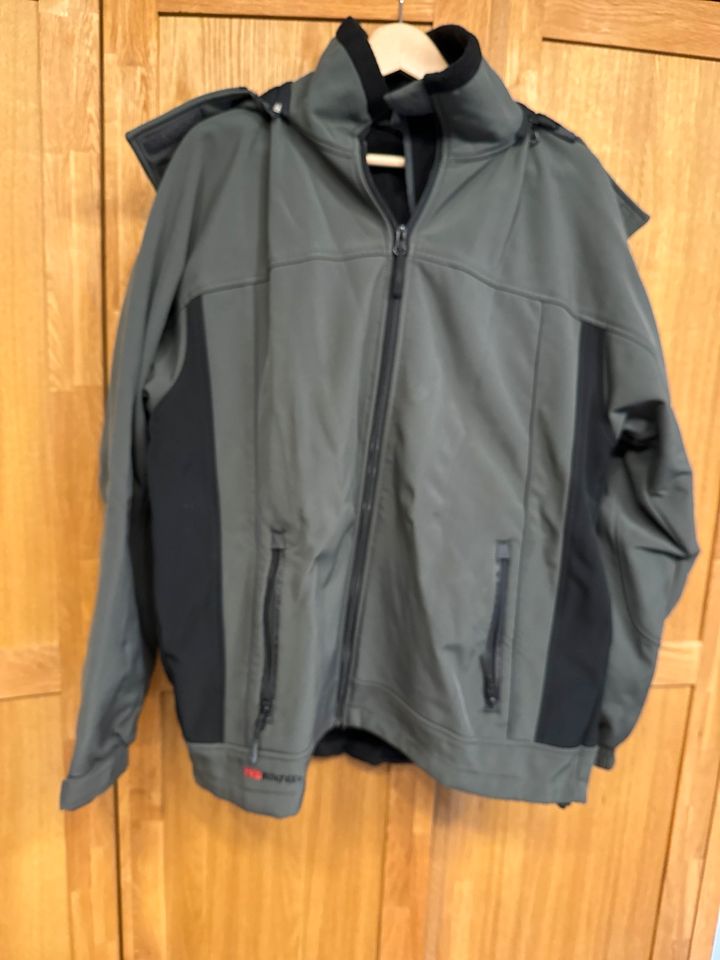 Herren Jacken Regen, Softshell etc. Neu in Weilheim i.OB