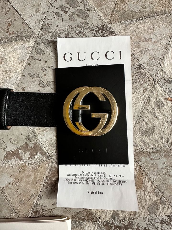 Original Gucci Gürtel 80 mit Rechnung in Düsseldorf