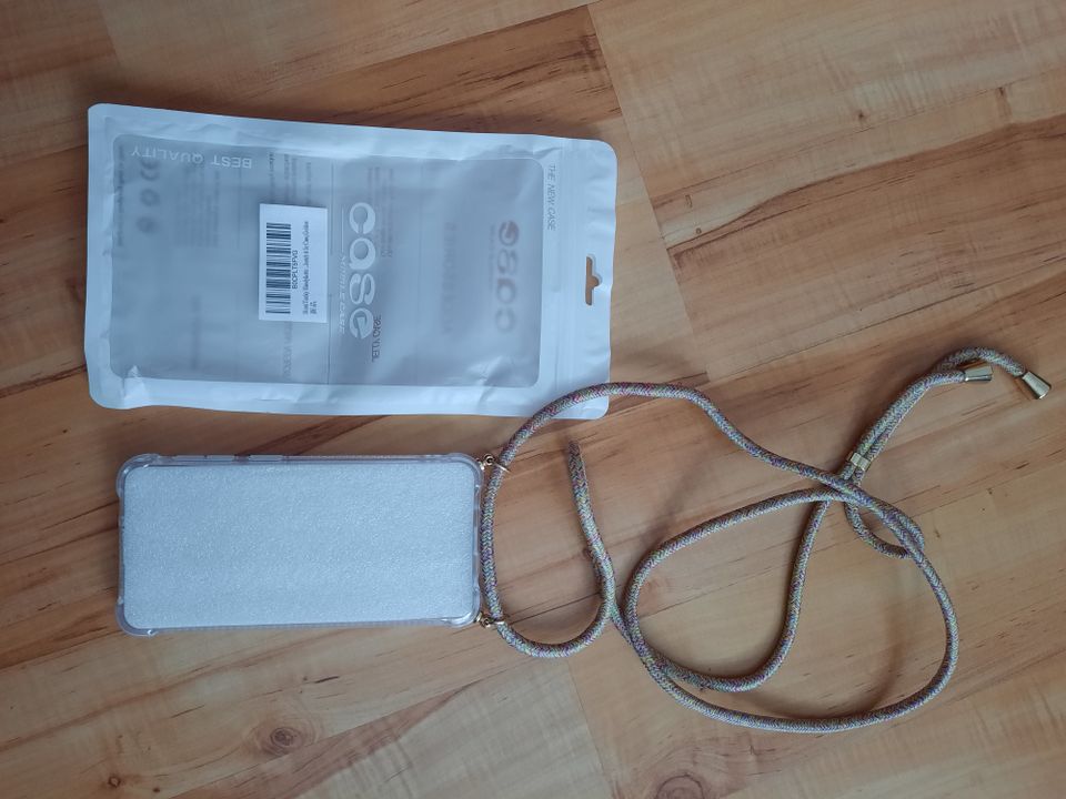 Handyhülle / Case mit Kette und Glitzer - Samsung Galaxy A10/M10 in Springe