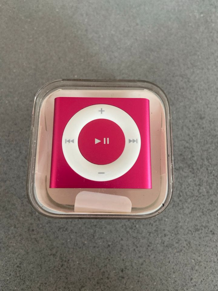 iPod Shuffle MP3 in pink (originalverpackt) in München