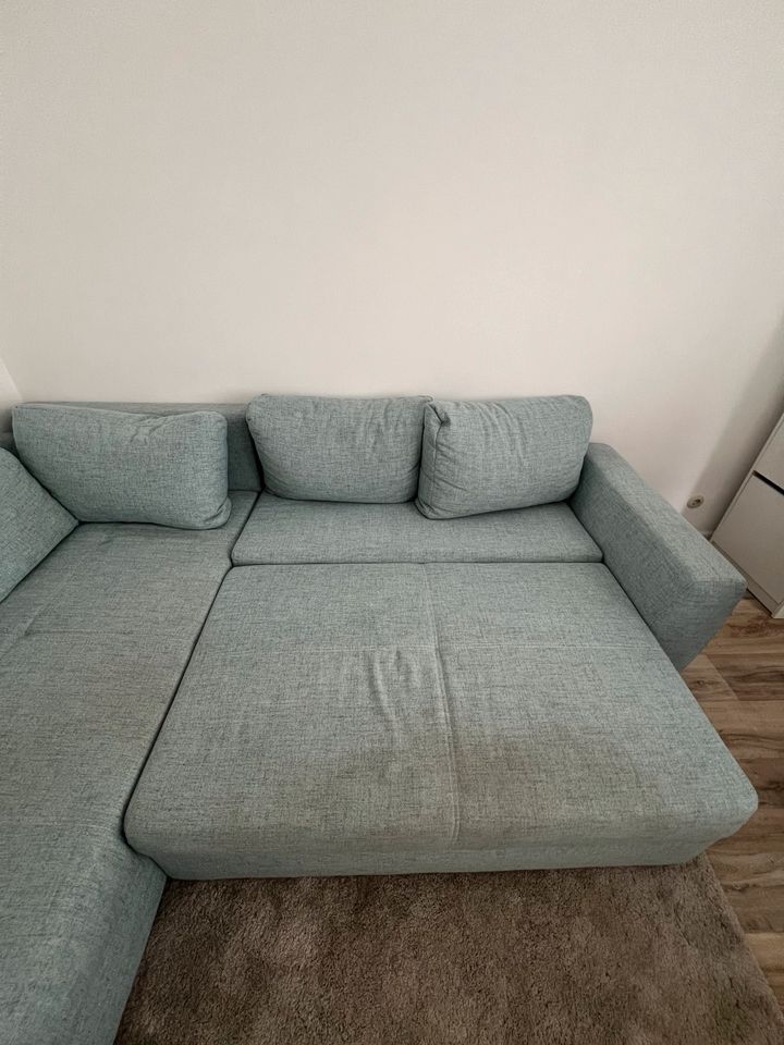 Couch/Schlafsofa in Offenbach