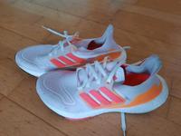 Adidas Laufschuhe Gr 39 nur einmal getragen NP190€ nur für 50€ Niedersachsen - Vechta Vorschau