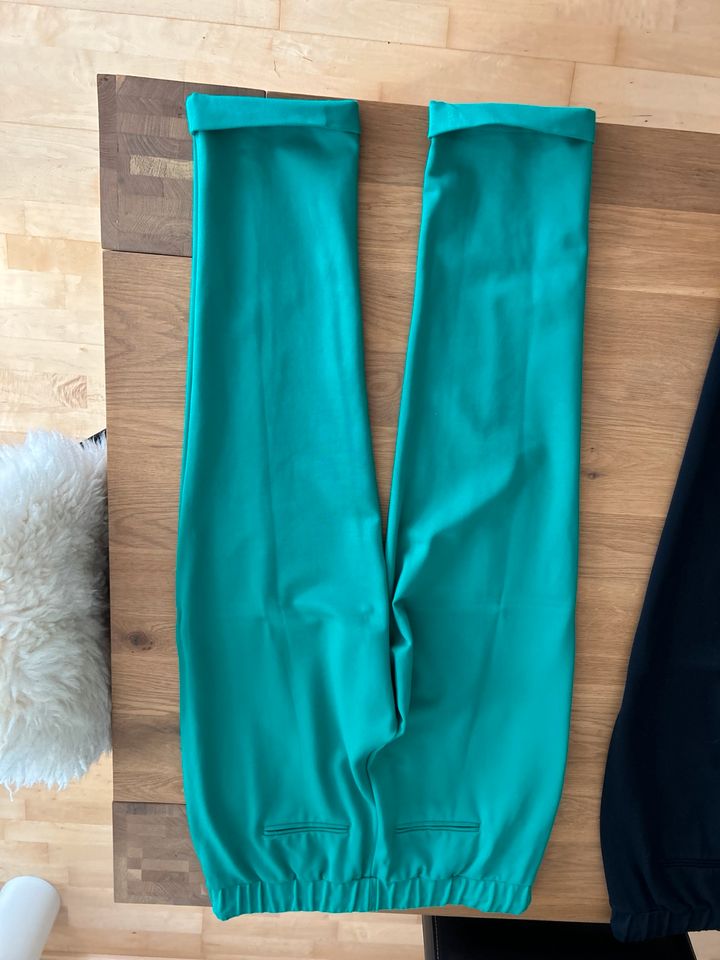 S.Oliver Hose/Jogpants Gr.40, schwarz & grün, NEU!!! in Ibbenbüren