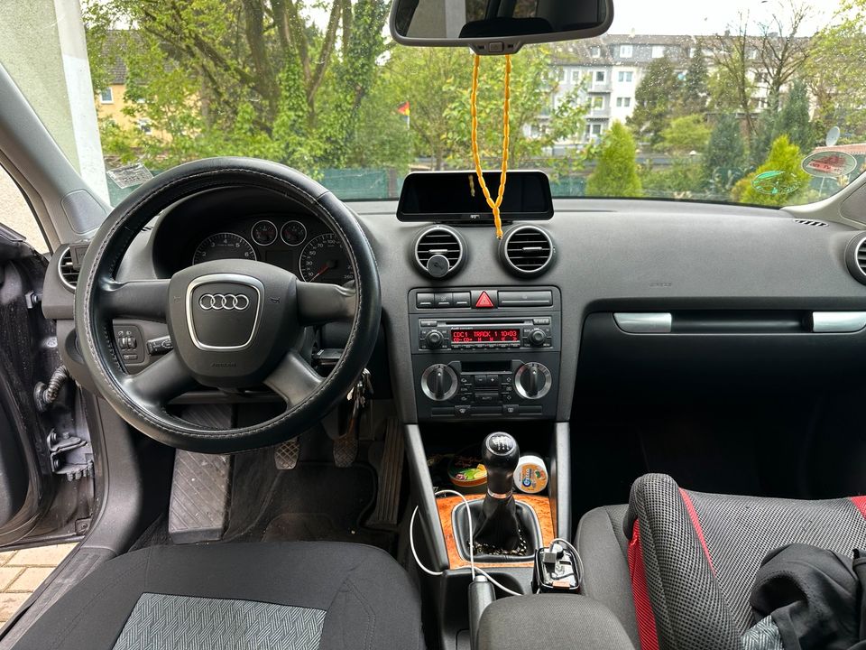 Audi A3 1,6 in Duisburg