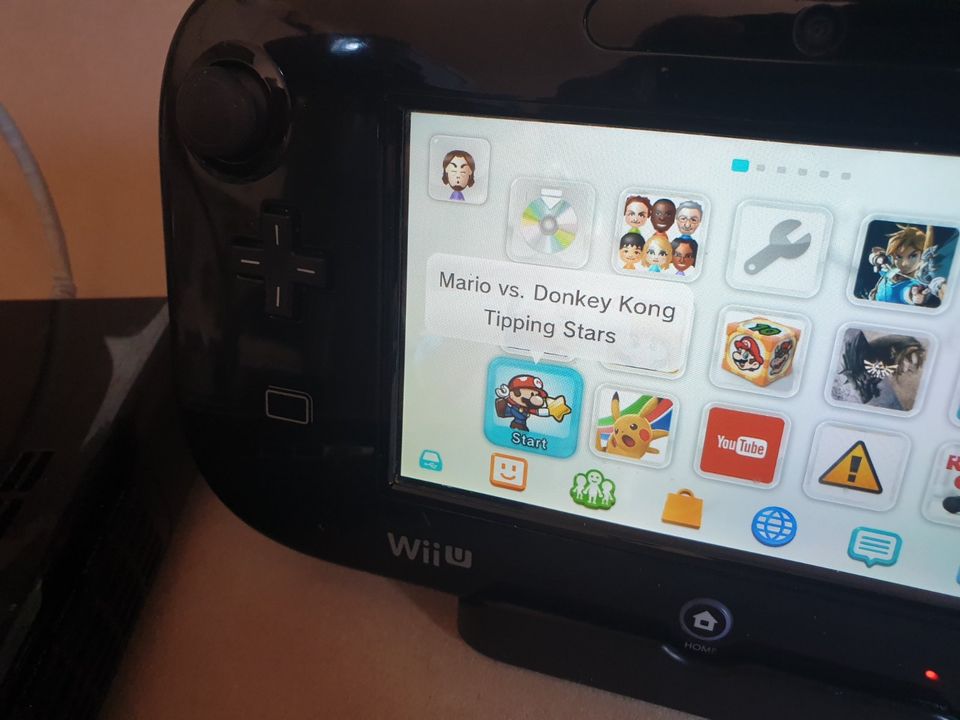 Nintendo Wii U + Mini Beamer in Bremen