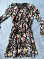 blumiges Kleid Schleswig-Holstein - Norderstedt Vorschau