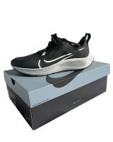 Nike Air Zoom Pegasus 37 Shield Laufschuhe Gr. 42,5 Schwarz Leipzig - Reudnitz-Thonberg Vorschau