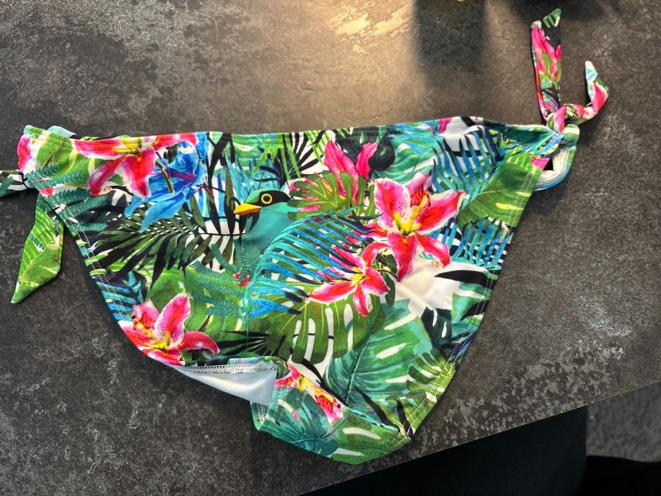 Bikinihose Bikini bunt neu Gr. 46 von BonPrix in Uelsen