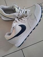 Nike MD Runner 2 grau beige Hessen - Maintal Vorschau