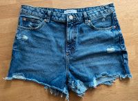 Coole Jeans Shorts Ripped Primark Gr. 42 Nordrhein-Westfalen - Troisdorf Vorschau