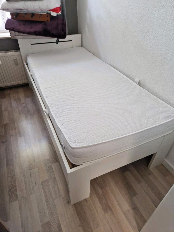 Bett 90×200cm. in Wurzen