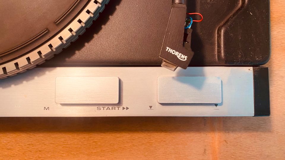 Thorens Plattenspieler TD 115 in Wesseling