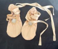 Ballett Schuhe Schläppchen Rose zum schnüren Gr. 40 Hessen - Neukirchen Vorschau