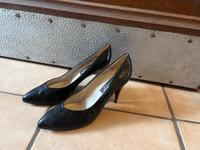 Damenschuhe, Pumps, Stöckelschuhe,High heels,Leder,schwarz,neu,41 Niedersachsen - Burgdorf Vorschau