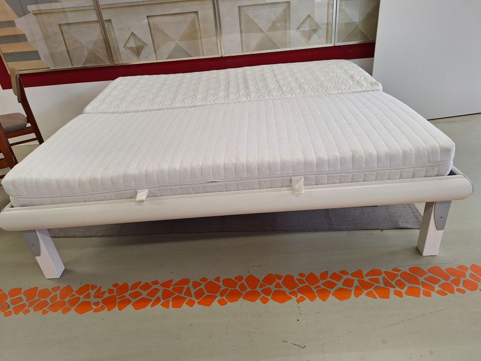 158 – Doppelbett, Bett 180cm x 200cm in Erfurt