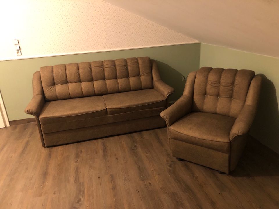 Sofa Couch Braun mit Schlafffunktion in Rhaunen
