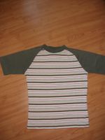 T-Shirt Shirt Ringelshirt Gr. 122/128 Niedersachsen - Cappeln (Oldenburg) Vorschau