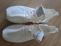 Weiße Turnschuhe Sneaker Größe 43/44 Niedersachsen - Tarmstedt Vorschau